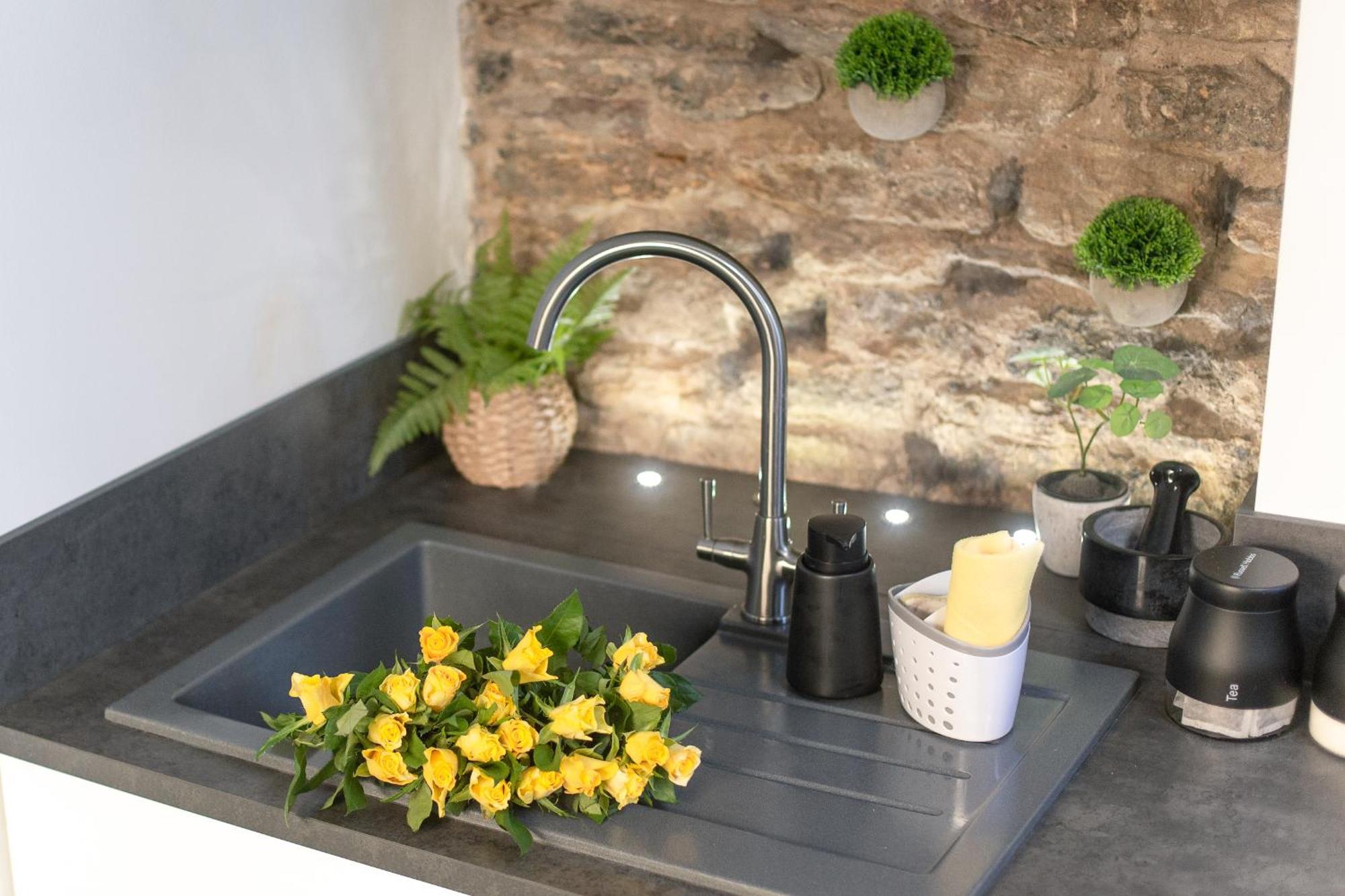 Luxury Bumblebee Cottage Frome Longleat Aqua Sana Bath Dog Freendly 外观 照片